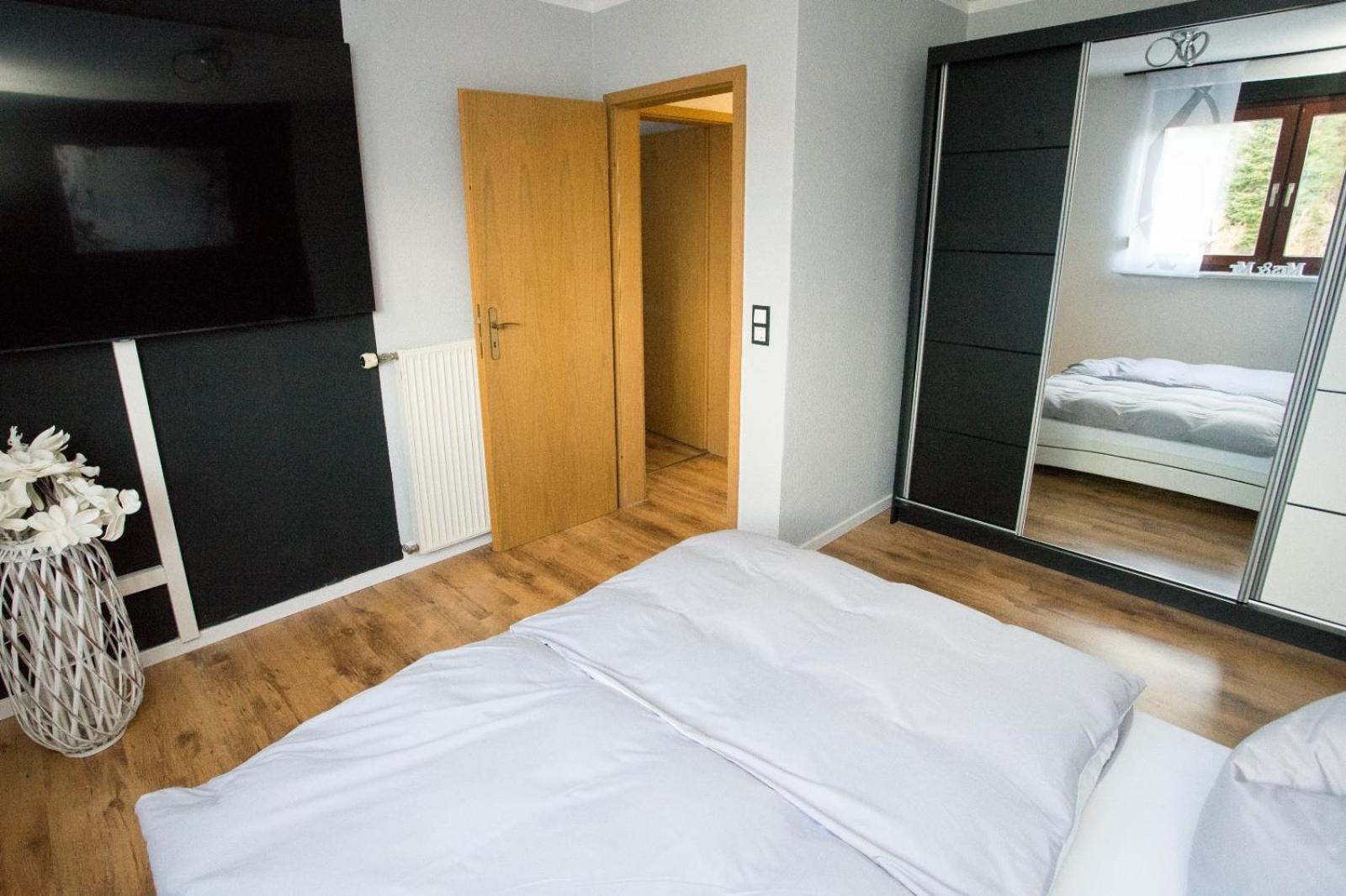 Zum Kaeutzchen 120Qm Ferienhaus 8 Personen 4 Schlafzimmer Nossentiner Huette エクステリア 写真