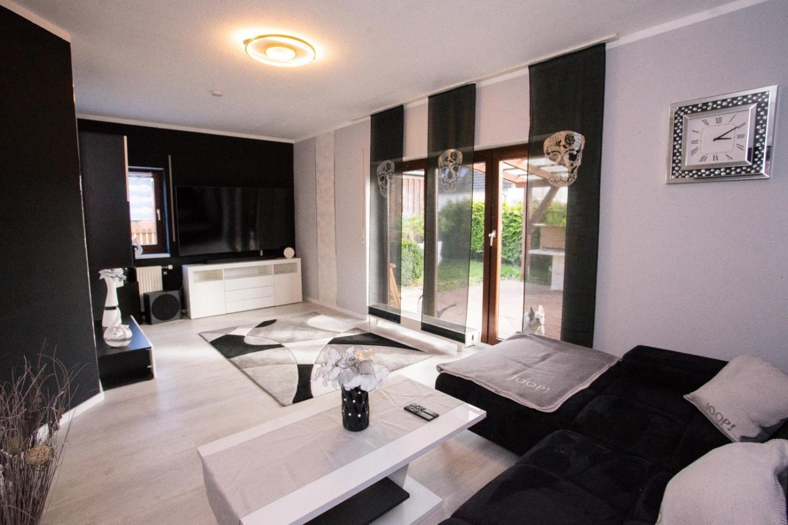 Zum Kaeutzchen 120Qm Ferienhaus 8 Personen 4 Schlafzimmer Nossentiner Huette エクステリア 写真