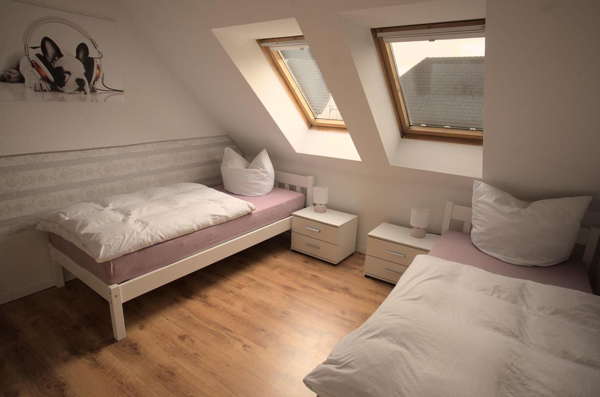Zum Kaeutzchen 120Qm Ferienhaus 8 Personen 4 Schlafzimmer Nossentiner Huette エクステリア 写真