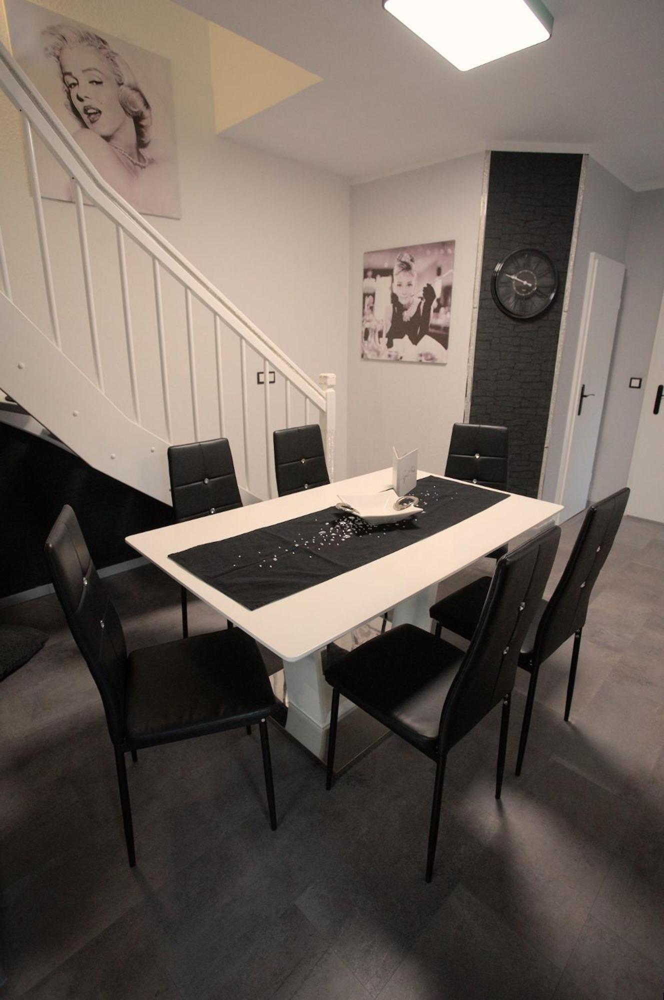 Zum Kaeutzchen 120Qm Ferienhaus 8 Personen 4 Schlafzimmer Nossentiner Huette エクステリア 写真
