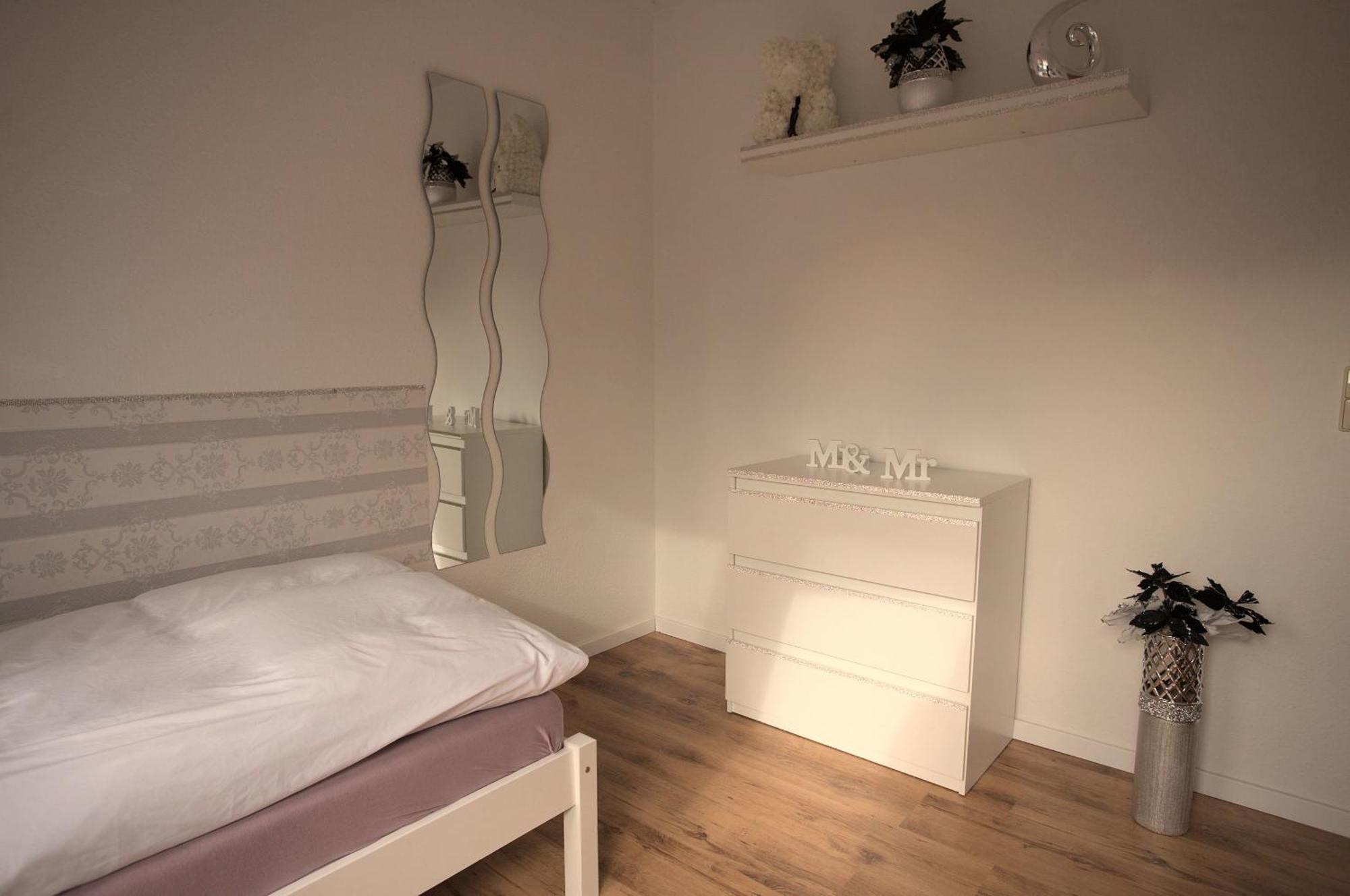 Zum Kaeutzchen 120Qm Ferienhaus 8 Personen 4 Schlafzimmer Nossentiner Huette エクステリア 写真